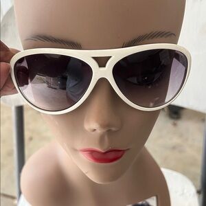 White Fashion Oversize Women’s Sunglasses